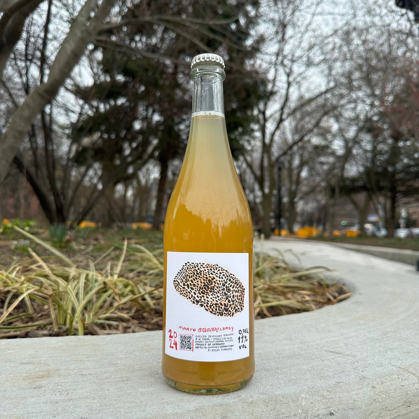 Marto, "Crazy Crazy, Perlwein" 2024