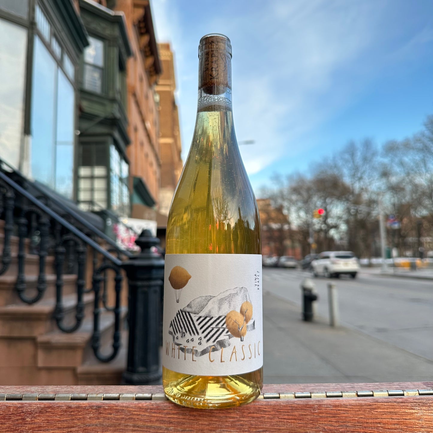 Vina Krapež, "Classic White" 2022