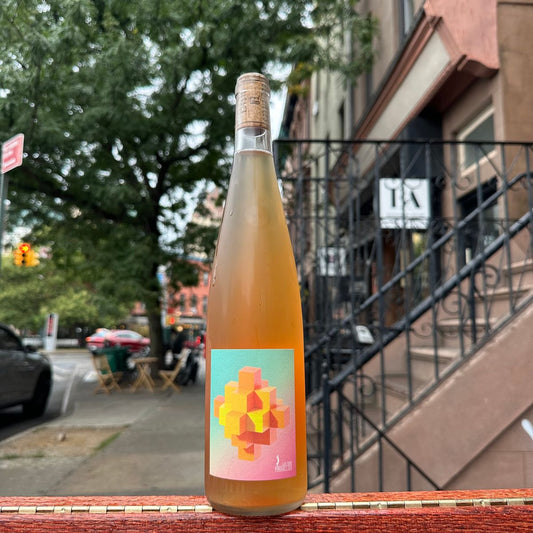 Les Vins Pirouettes, "Orange Cubique de Pierre" 2023