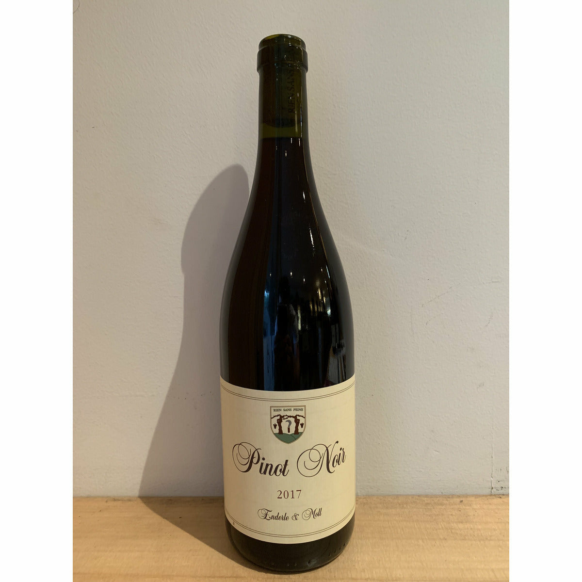 Enderle & Moll Pinot Noir Basis 2017